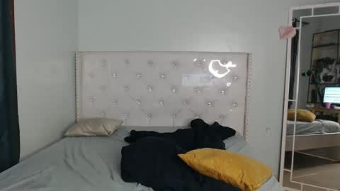 Cleo online show from October 2025 06:45:02 AM