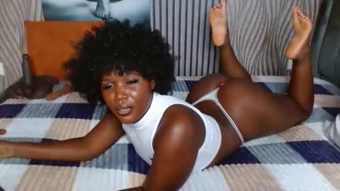 Snapshot of blackmellanin_ chatting on April 2026 08:09:02 AM Smiley sylivia online show from April 2026 08:09:02 AM