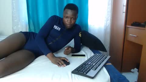 Snapshot of blackpappiy chatting on November 2025 03:39:02 AM blackpappiy online show from November 2025 03:39:02 AM