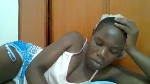 Snapshot of blacksexygal chatting on November 2025 07:41:02 AM SARAH online show from November 2025 07:41:02 AM