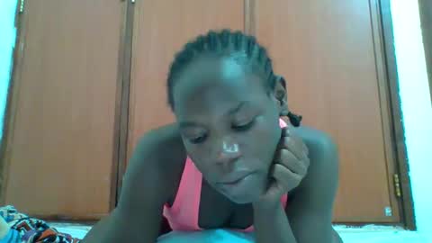 Snapshot of blacksexygal chatting on December 2025 06:12:01 PM SARAH online show from December 2025 06:12:01 PM