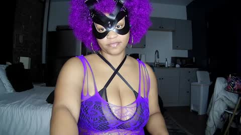 Queen Siren online show from January 2025 05:10:01 AM