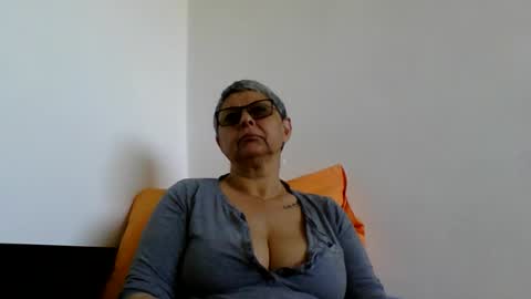 Black Widow online show from May 2026 12:04:02 PM