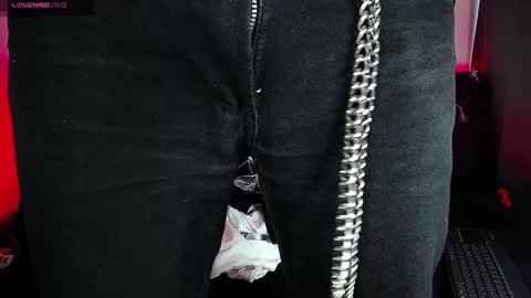 Dave online show from December 2024 07:19:02 PM