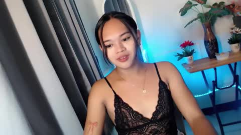 Snapshot of blacky_luna chatting on April 2026 04:23:01 PM sweetyluna online show from April 2026 04:23:01 PM