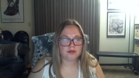 bladesizzo3111 online show from May 2026 07:35:02 AM