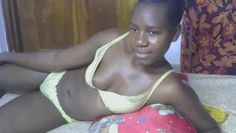 VIVIAN online show from October 2025 04:08:02 AM