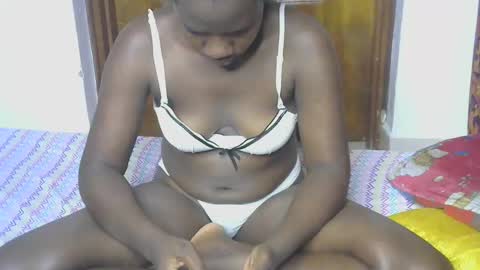 VIVIAN online show from November 2025 07:25:02 PM