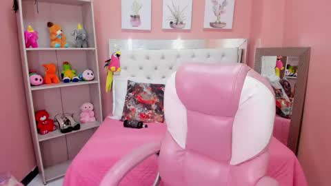 blaiir_moon online show from February 2026 10:27:02 PM