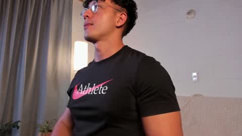 Snapshot of blake_levi chatting on December 2024 04:19:01 AM Blake Levi Independent Model online show from December 2024 04:19:01 AM