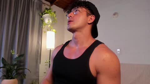 Snapshot of blake_levi chatting on February 2025 02:22:02 AM Blake Levi Independent Model online show from February 2025 02:22:02 AM