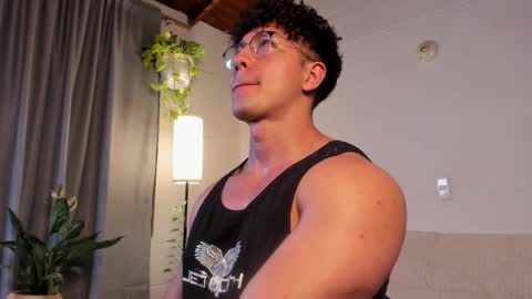 Snapshot of blake_levi chatting on February 2025 02:12:02 AM Blake Levi Independent Model online show from February 2025 02:12:02 AM