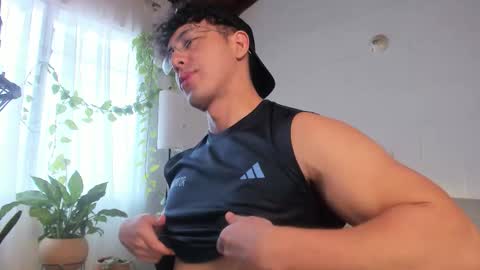 Snapshot of blake_levi chatting on February 2026 03:21:02 PM Blake Levi Independent Model online show from February 2026 03:21:02 PM