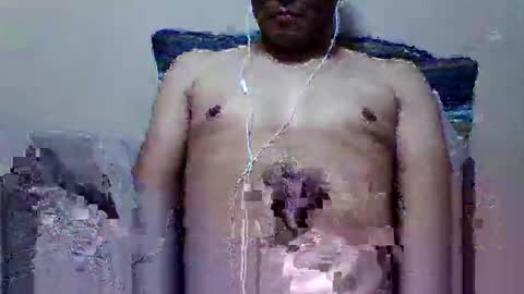 Snapshot of blascoblack9669 chatting on December 2024 07:05:01 AM blascoblack9669 online show from December 2024 07:05:01 AM