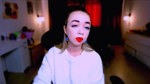 Snapshot of blinkofeyes chatting on September 2025 09:20:01 AM Nicole online show from September 2025 09:20:01 AM