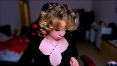 Nicole online show from February 2026 08:02:02 AM