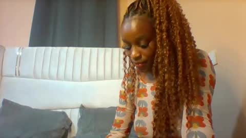 Snapshot of bliss_diva chatting on October 2025 07:56:01 PM Bliss diva online show from October 2025 07:56:01 PM