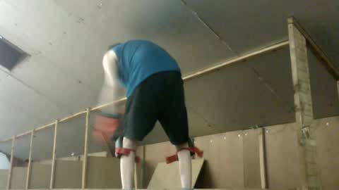 Snapshot of bloem76 chatting on August 2026 04:22:01 AM The Working Guy online show from August 2026 04:22:01 AM