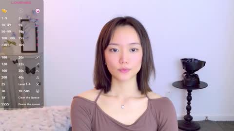 YoYo online show from November 2025 05:39:02 AM