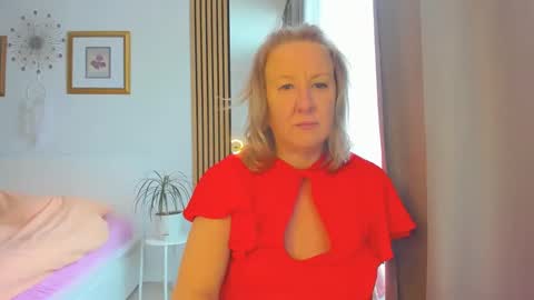Nicole online show from February 2025 11:43:02 AM