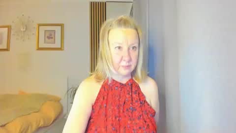 Nicole online show from February 2025 05:15:02 PM