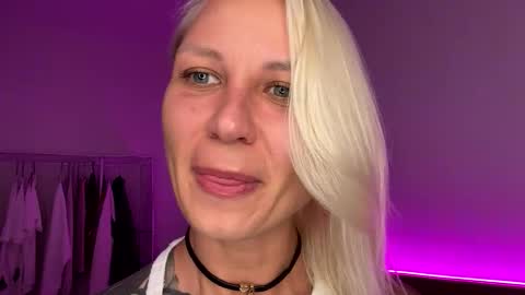 Snapshot of blonde_fuck_couple chatting on April 2026 01:05:02 PM blonde_fuck_couple online show from April 2026 01:05:02 PM