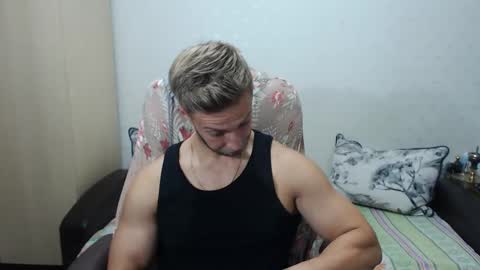 Mr Blond online show from October 2025 07:36:02 PM