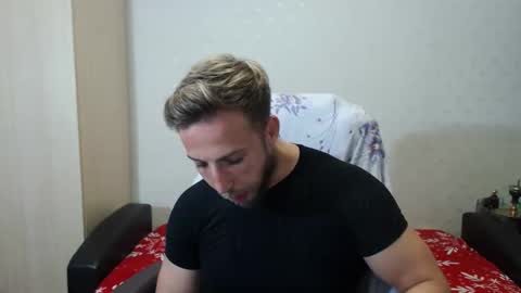 Mr Blond online show from November 2025 07:01:02 PM