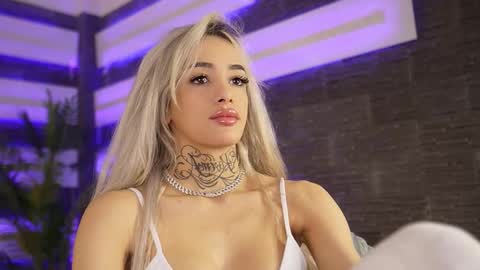 blondie_muller online show from December 2025 08:59:01 PM