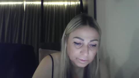 Snapshot of blondkitti chatting on October 2025 06:53:01 PM Iren online show from October 2025 06:53:01 PM