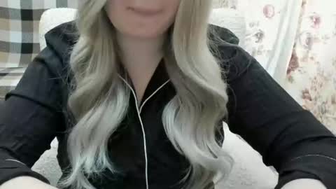 Snapshot of blondymargaret chatting on March 2025 10:24:02 AM blondymargaret online show from March 2025 10:24:02 AM