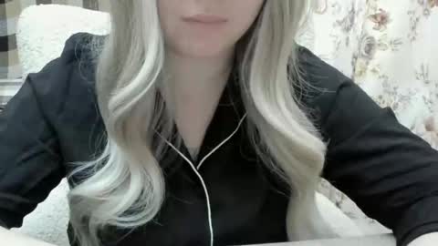 Snapshot of blondymargaret chatting on March 2025 11:47:02 AM blondymargaret online show from March 2025 11:47:02 AM