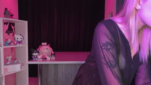 dear eva 3 online show from March 2026 11:32:02 PM