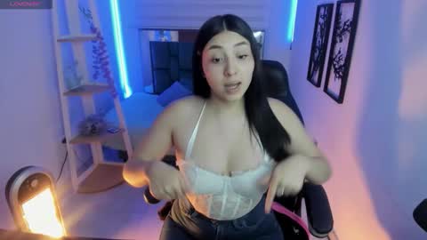 Snapshot of bloom_winxx chatting on February 2026 03:02:02 AM bloom_winxx online show from February 2026 03:02:02 AM