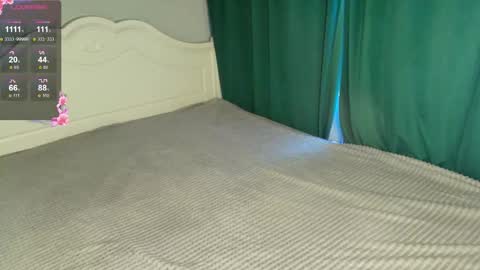 Snapshot of blowjob_queeny chatting on September 2025 06:15:02 AM Welcome guysMy name KatePVT its Open online show from September 2025 06:15:02 AM