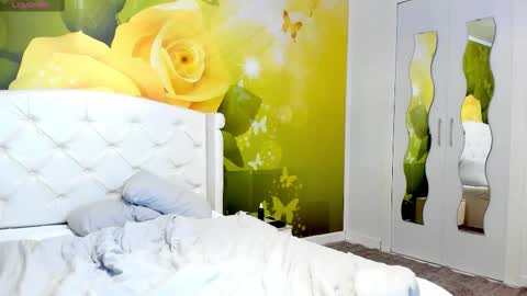 Nico online show from November 2025 02:50:01 PM