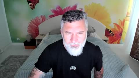 Nico online show from November 2025 06:50:01 AM