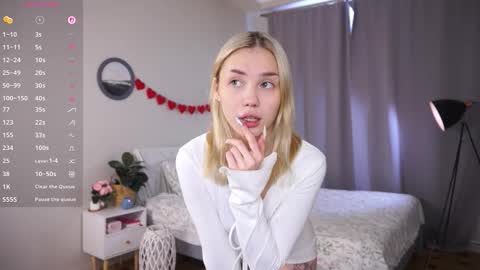 Adeline online show from March 2026 06:19:02 AM