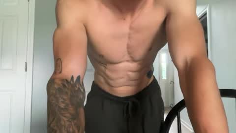 Snapshot of blue_eyed_beau chatting on June 2026 11:37:01 AM Beau online show from June 2026 11:37:01 AM