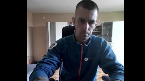 Runaway online show from September 2025 02:00:01 PM