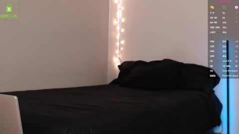 Blue online show from October 2025 10:00:02 PM