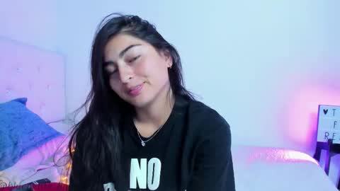 Linda  online show from February 2026 09:29:02 PM