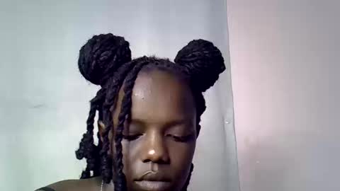 blue_savagee online show from October 2025 09:37:01 PM