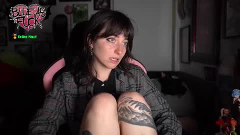 Blue online show from November 2025 01:11:01 AM