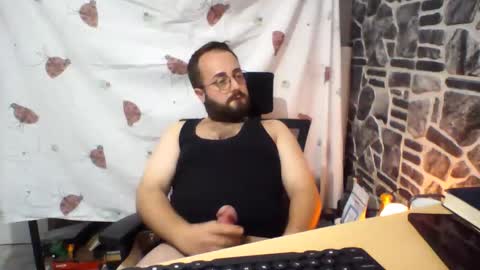 blueb7900 online show from December 2025 07:00:01 PM