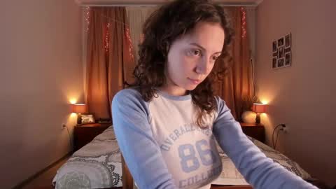 Snapshot of blueberrynight chatting on February 2025 02:13:02 PM Elisa online show from February 2025 02:13:02 PM