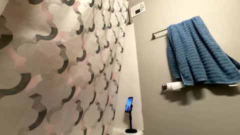 Snapshot of bluebloodednorsewitch chatting on January 2025 04:11:02 PM bluebloodednorsewitch online show from January 2025 04:11:02 PM