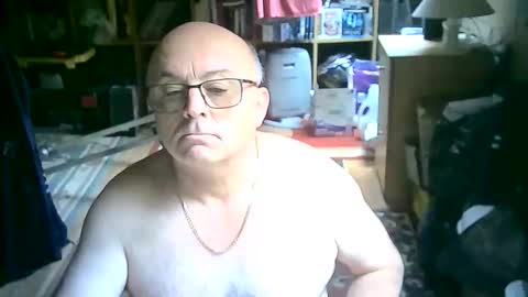 Snapshot of bluebox65 chatting on September 2025 01:22:01 PM bluebox65 online show from September 2025 01:22:01 PM