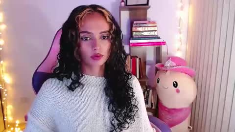 Snapshot of bluee_v chatting on September 2025 12:45:02 AM Im Abril .. Nice to meet you thumb up me please its important INDEPENDENT MODEL online show from September 2025 12:45:02 AM