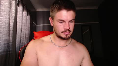 blueeyeboy0 online show from December 2024 07:47:02 AM